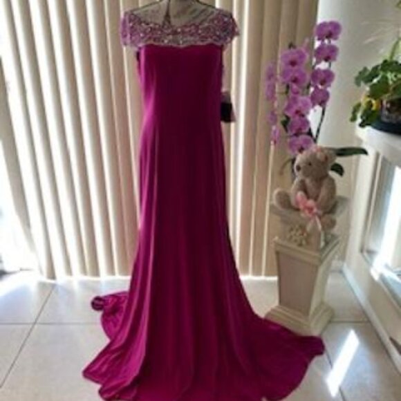 Majestic Purple Embellished Neckline Cap Sleeve Evening Gown Size 14 - Picture 2 of 9